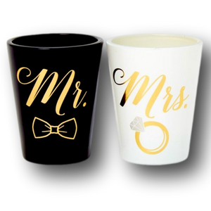 2-Pack Mr. & Mrs. Wedding Shot Glass Set - NWT